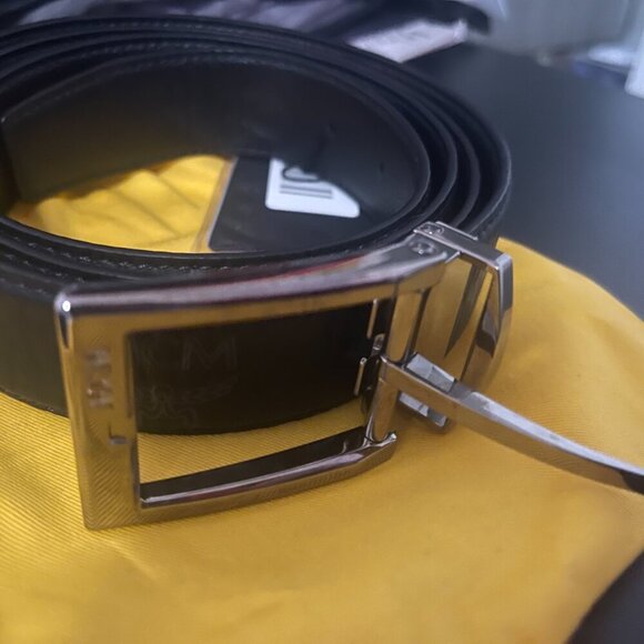 New MCM Men's Belt Claus Reversible Logo Black Leather Adjustable - Picture 1 of 7